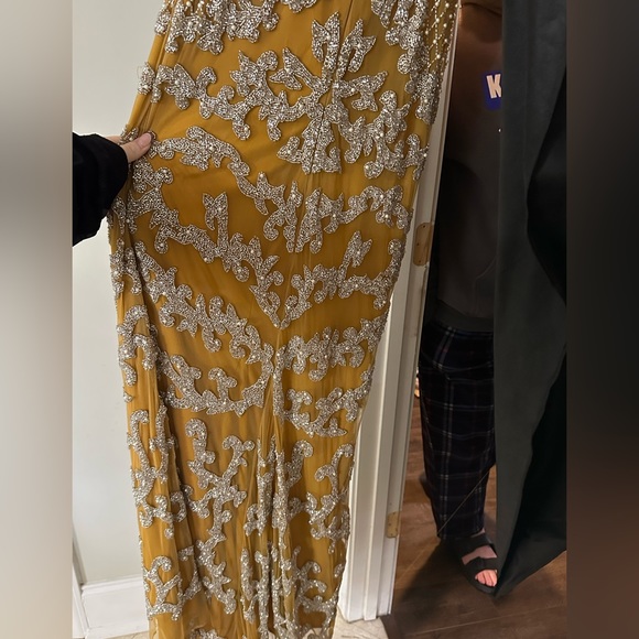 Paul Rekhi Prom Dress - Picture 7 of 9